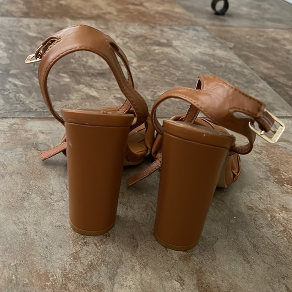Forever 21 Brown heels - Picture 4 of 5